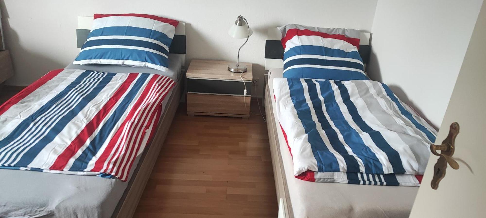 Zum Flughafen Apartman Düsseldorf Kültér fotó